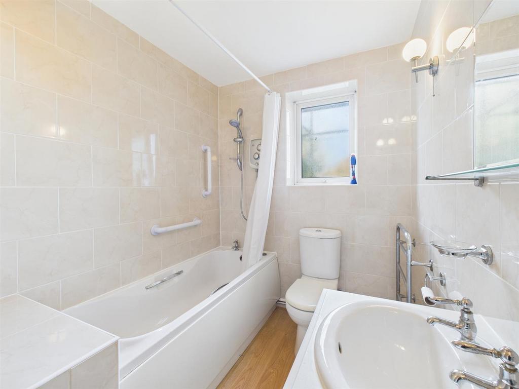 Apartment in Brighton - More