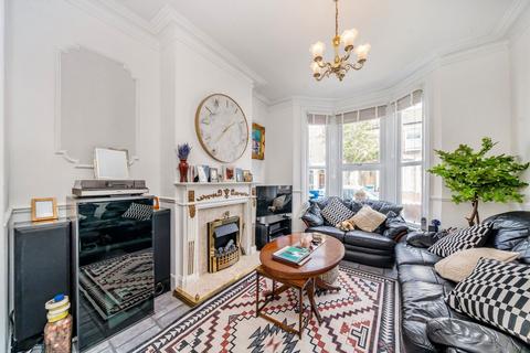 3 bedroom house for sale, Kincaid Road, London SE15