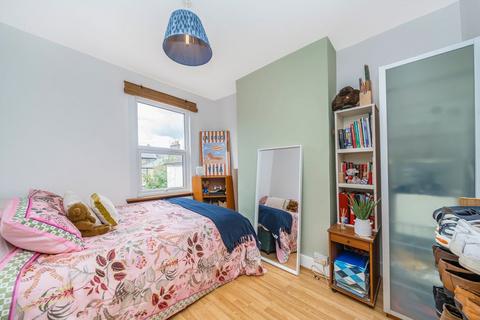 3 bedroom house for sale, Kincaid Road, London SE15