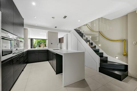 4 bedroom terraced house to rent, Clifton Hill, London, NW8