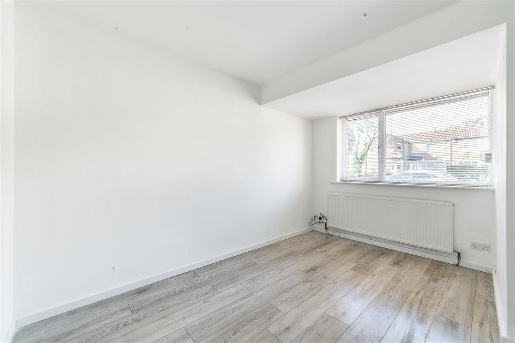 House in Newcastle Upon Tyne - View 3