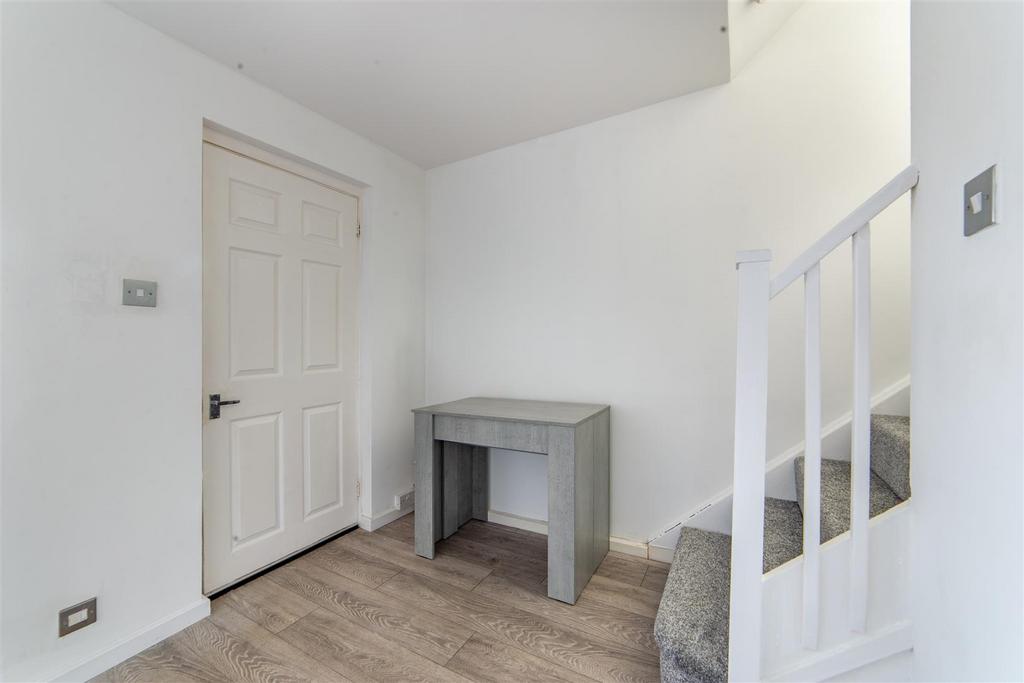 House in Newcastle Upon Tyne - More