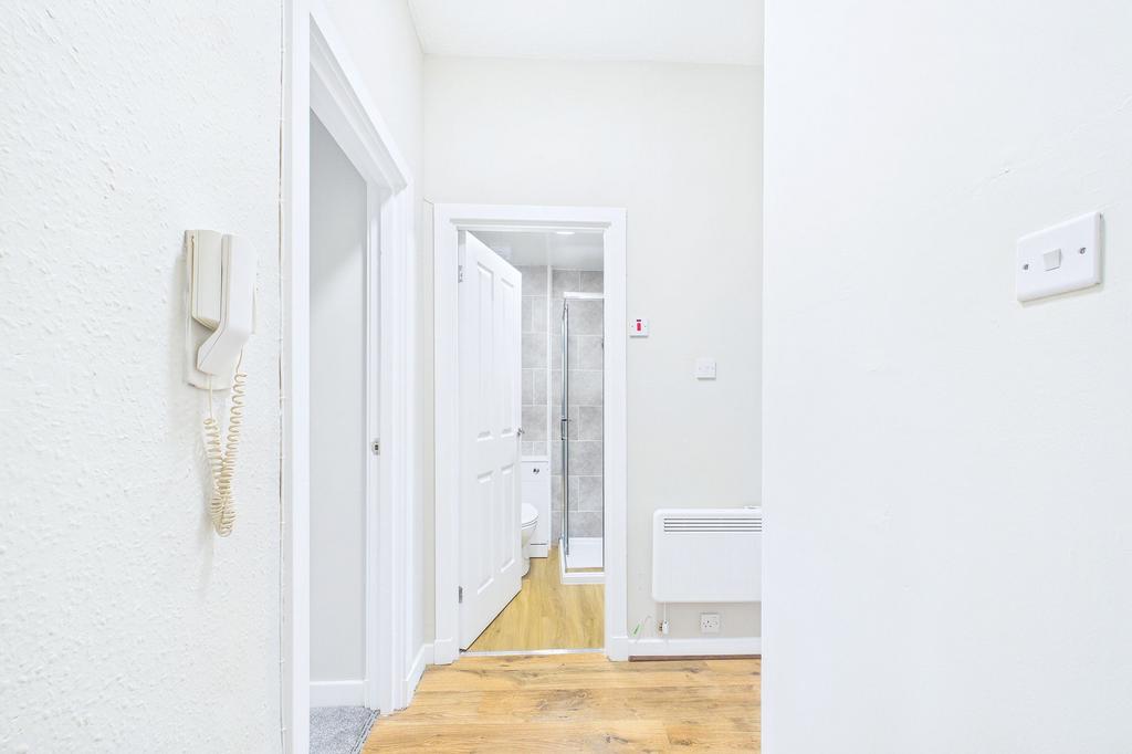 Apartment in Glasgow - View 2