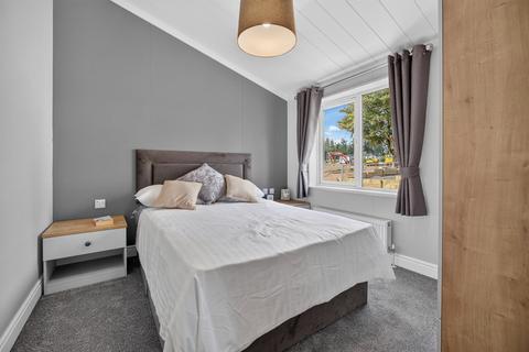 2 bedroom retirement property for sale, 51 East Court Steps, Saltmarshe Castle, Hereford, HR7