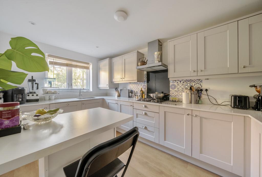 House in Bristol, Almondsbury - View 5