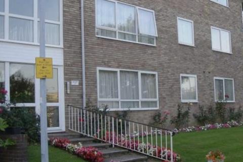 2 bedroom flat to rent, The Pines, London, London, London, N14