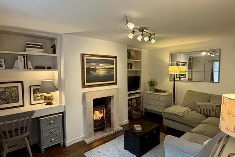 2 bedroom cottage for sale, Chapel Row, Aldsworth