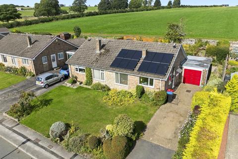 2 bedroom semi-detached bungalow for sale, 17 Dale Grove, Leyburn