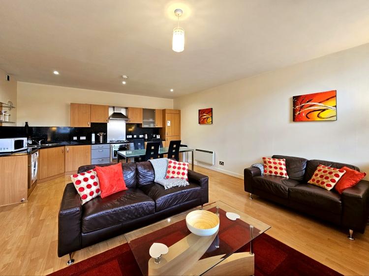Apartment in Leeds - View 3