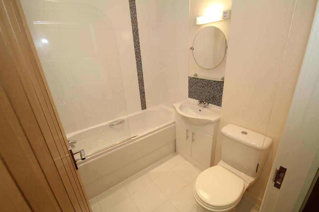 Apartment in Nottingham - View 4