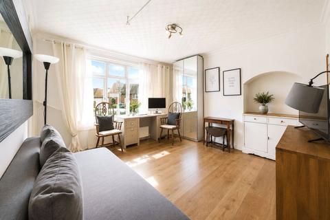 2 bedroom end of terrace house for sale, Gaskarth Road, Edgware