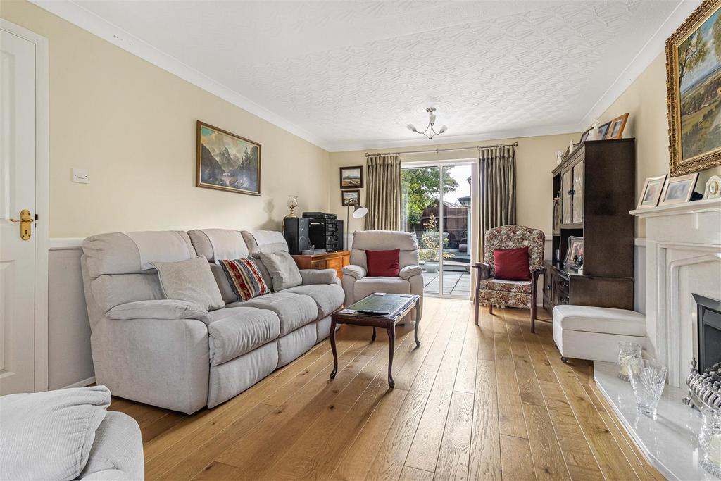 House in Cambridge, Cherry Hinton - View 3