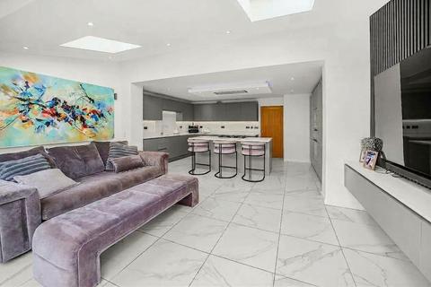 4 bedroom detached house for sale, Newark Drive, Great Sankey, WA5