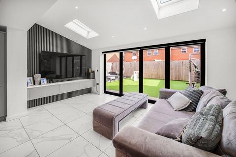 4 bedroom detached house for sale, Newark Drive, Great Sankey, WA5