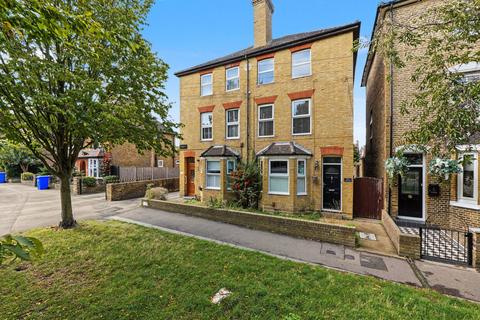 1 bedroom apartment for sale, Albany Road, Sittingbourne ME10