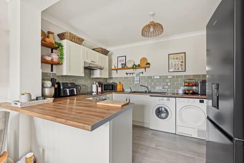 1 bedroom apartment for sale, Albany Road, Sittingbourne ME10