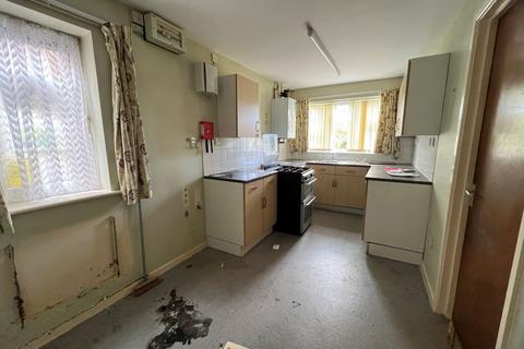 3 bedroom semi-detached house for sale, 122 Burnel Road, Selly Oak, Birmingham, B29 5SR