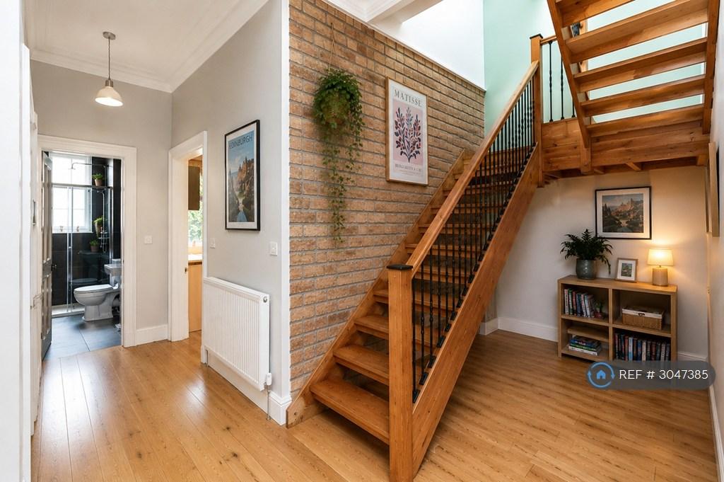 Apartment in Edinburgh - View 4