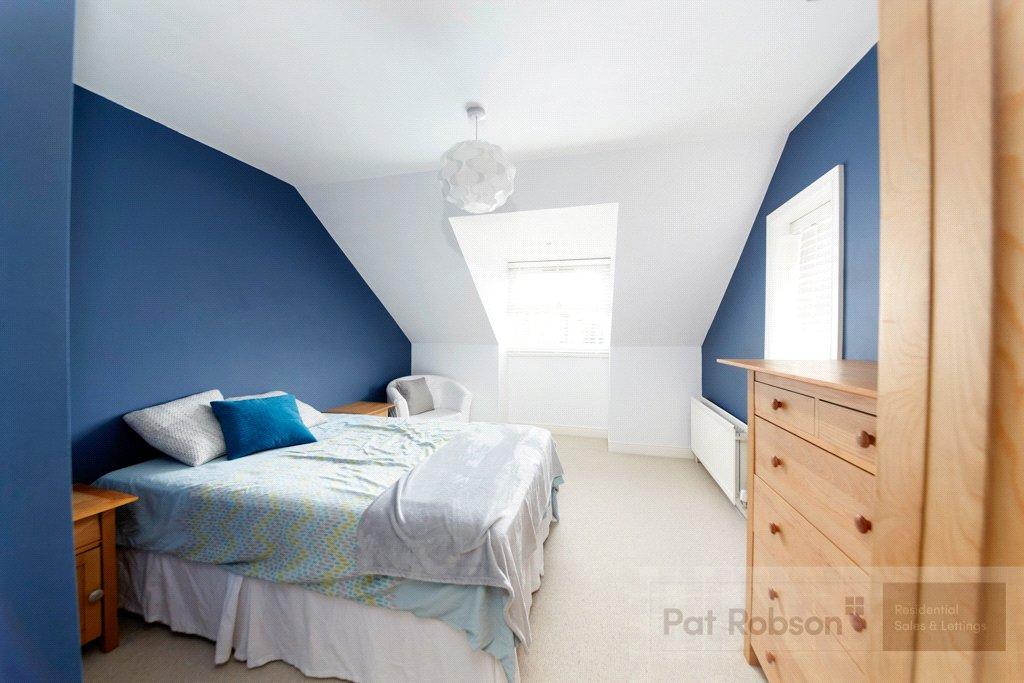 Apartment in Newcastle Upon Tyne - More