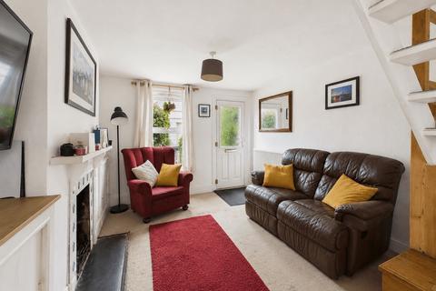 2 bedroom terraced house to rent, St. Johns Place, Canterbury