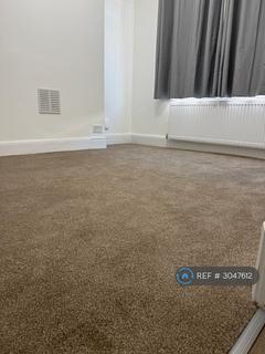 3 bedroom terraced house to rent, Conway Road, Leicester, LE2