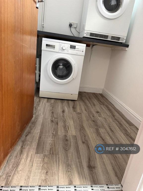 House in Leicester - More