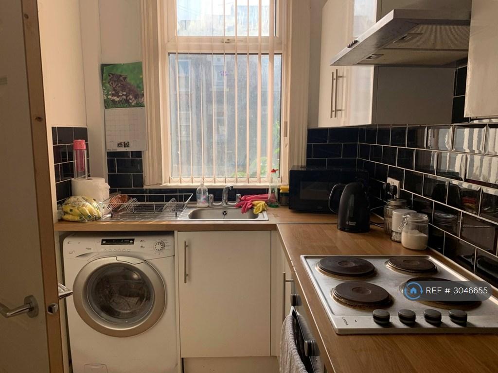 House in Leeds - View 4