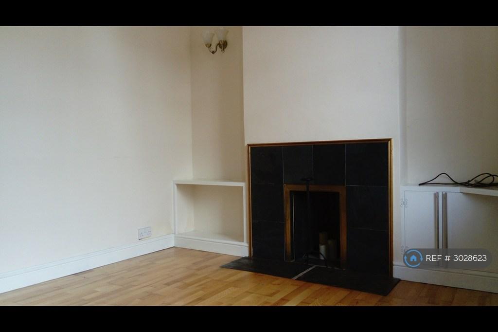 House in Nottingham - View 3