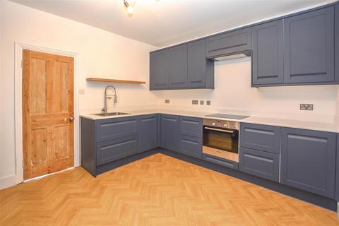 1 bedroom apartment for sale, Robin Hood Road, Brentwood