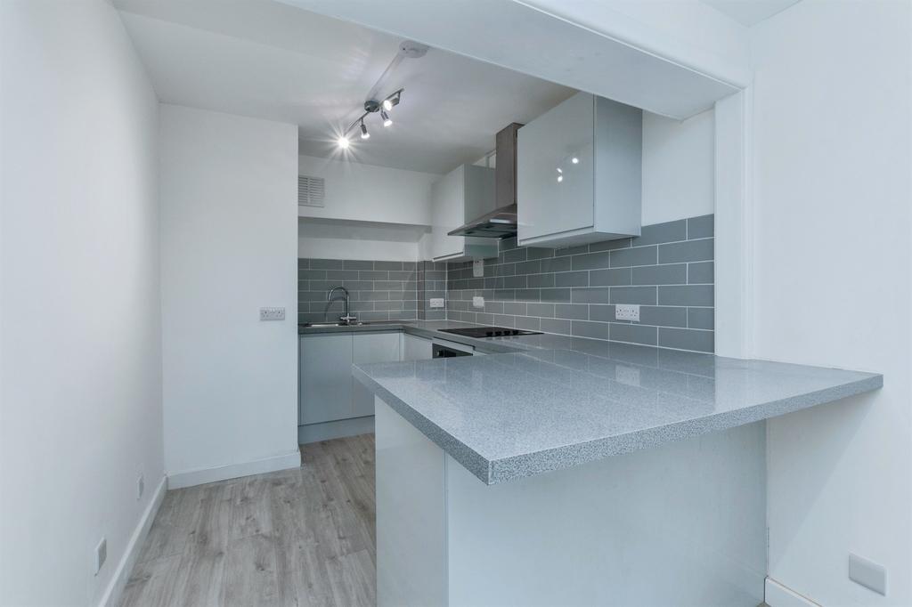Apartment in Bournemouth - View 5