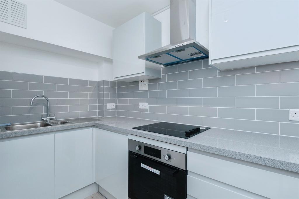 Apartment in Bournemouth - More
