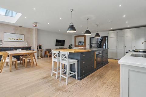 undefined, Kent Road, East Molesey, KT8