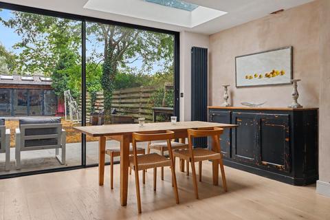 undefined, Kent Road, East Molesey, KT8