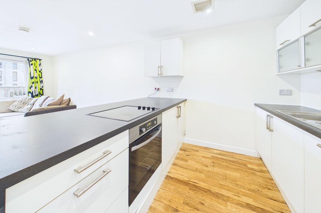 Apartment in Glasgow - More