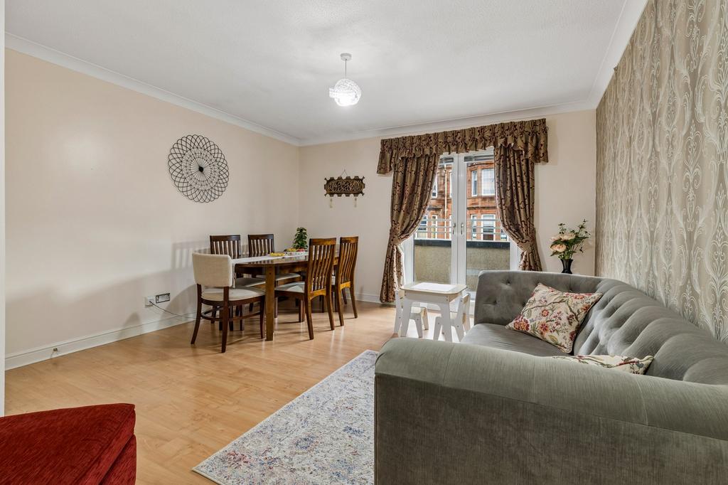 Apartment in Glasgow - View 3