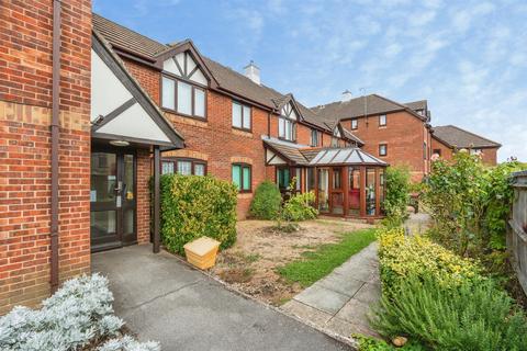 1 bedroom flat for sale, The Crescent, EASTLEIGH