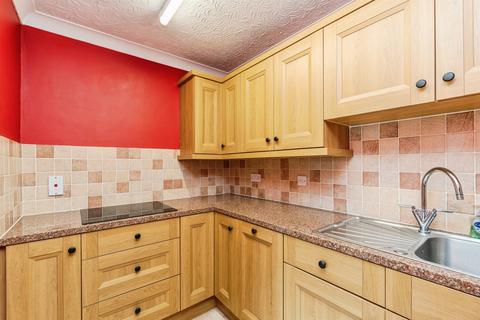1 bedroom flat for sale, The Crescent, EASTLEIGH