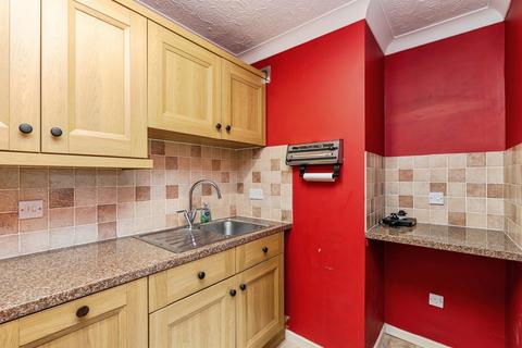 1 bedroom flat for sale, The Crescent, EASTLEIGH
