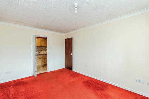 1 bedroom flat for sale, The Crescent, EASTLEIGH