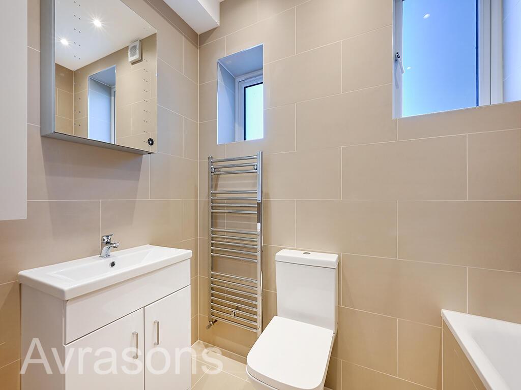 Apartment in London - View 3