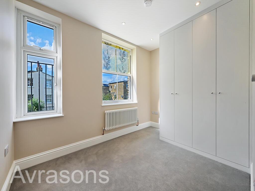 Apartment in London - View 5