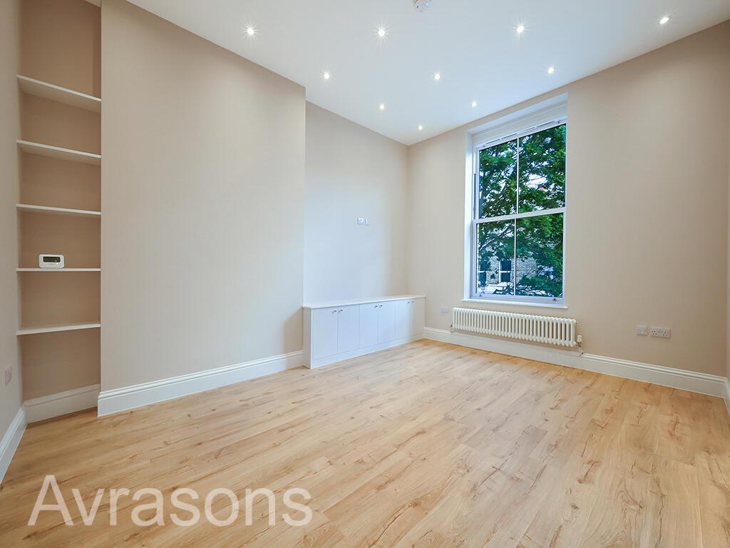 Apartment in London - More