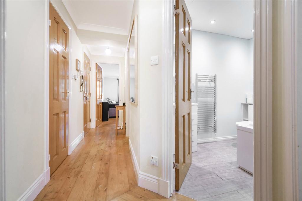 Apartment in Glasgow City - View 3