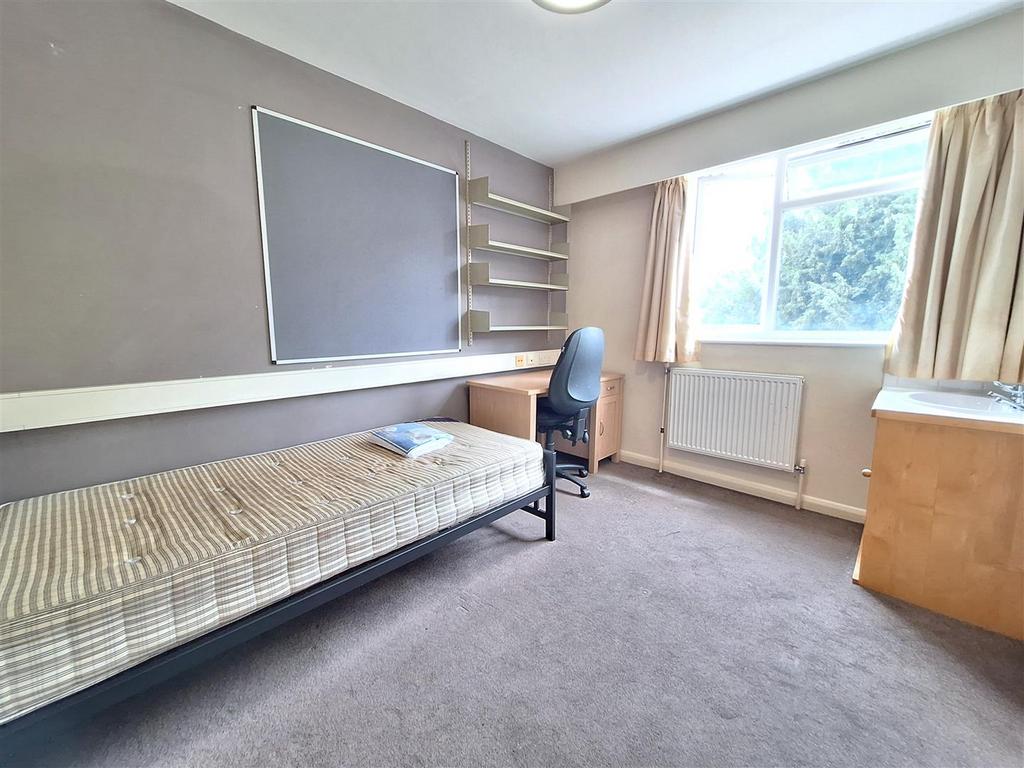 House in Reading - View 2