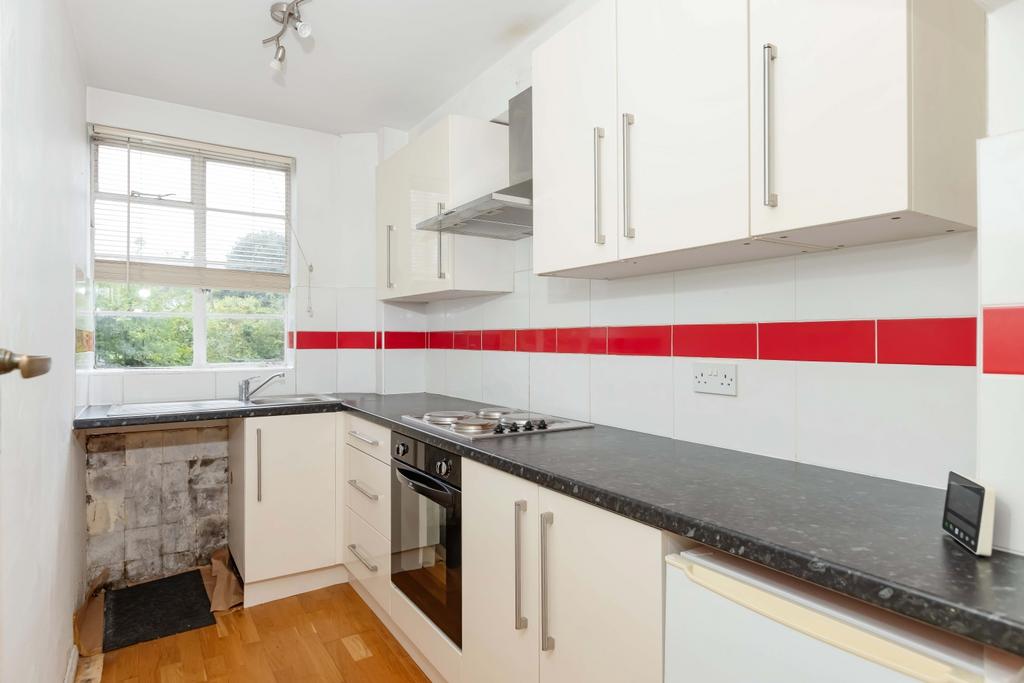 Apartment in Hove - View 2