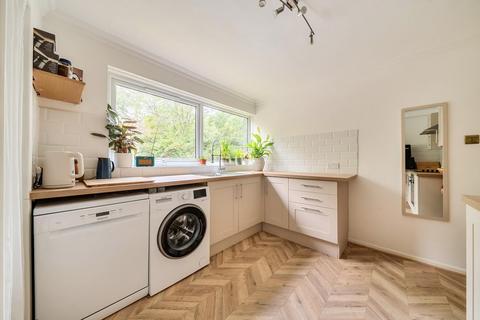 2 bedroom flat for sale, Hiltingbury Road, Hiltingbury, Chandler's Ford