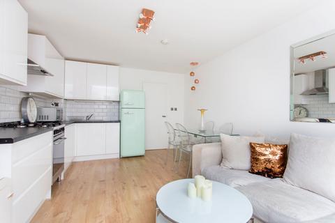4 bedroom terraced house for sale, Burnett Close, London, E9