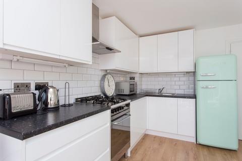 4 bedroom terraced house for sale, Burnett Close, London, E9