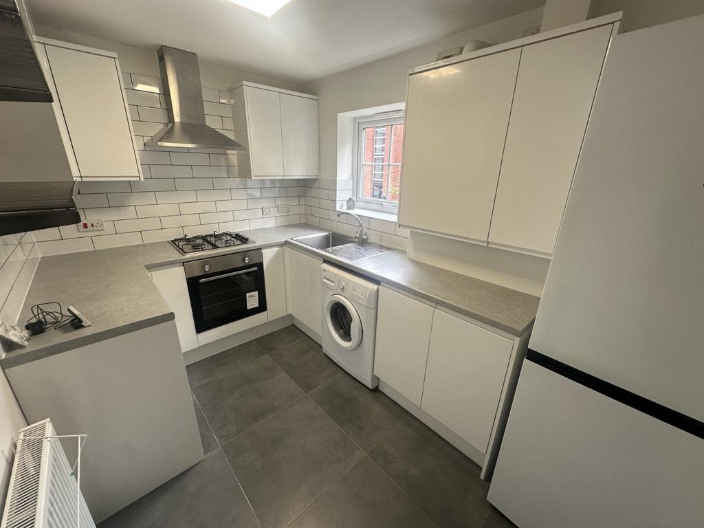 Apartment in Leeds - View 4
