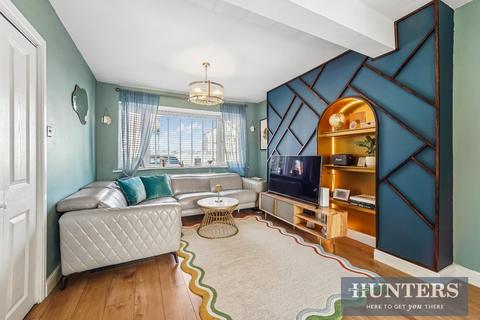 3 bedroom terraced house for sale, Buckland Way, Worcester Park